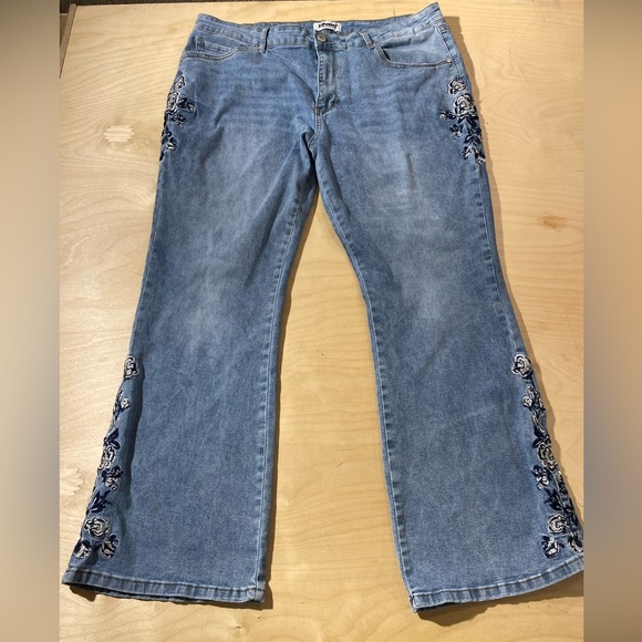 VIP Honey Flare Leg Jeans 4 XL (KK) - Picture 6 of 13